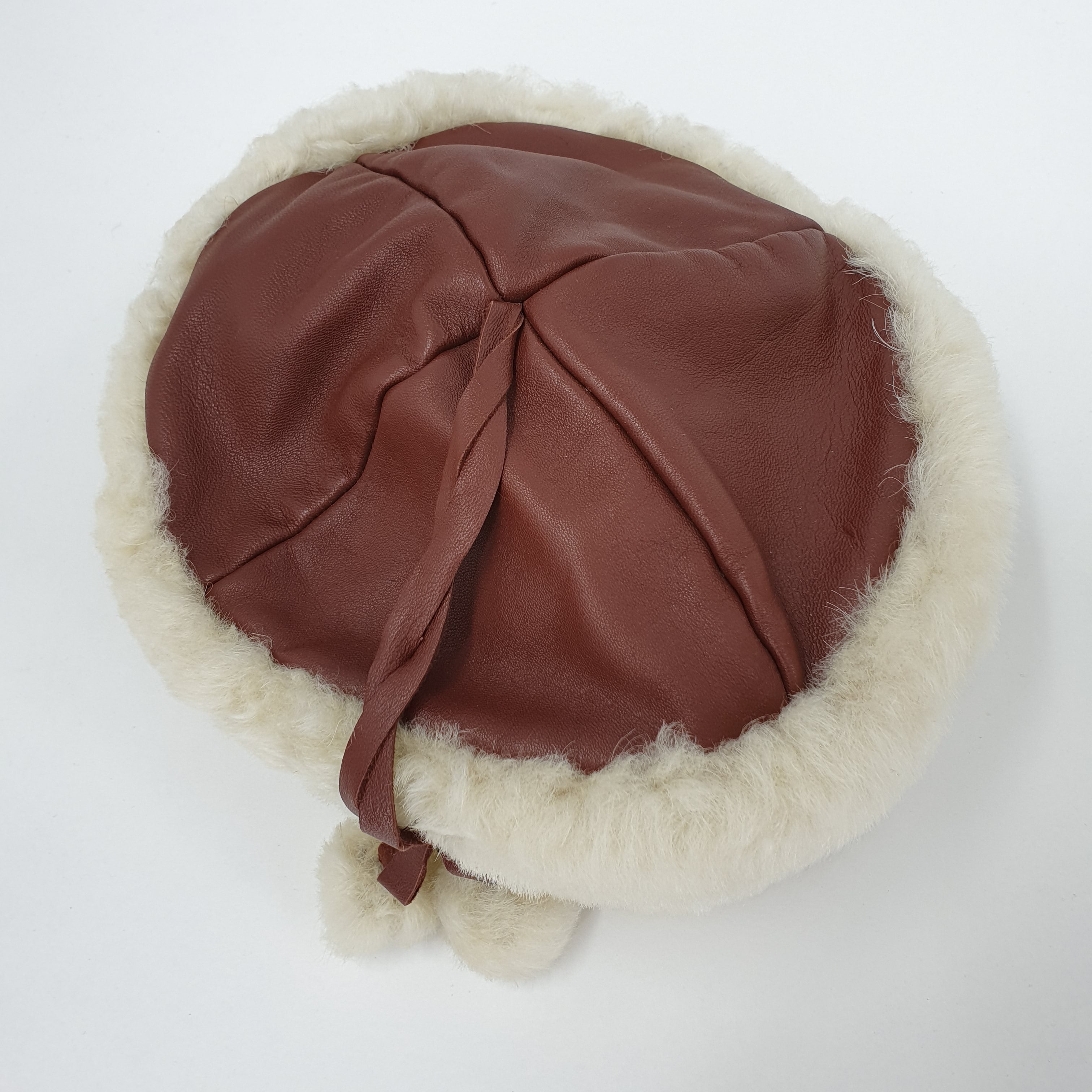 Winter hat from the 70s, light faux fur/reddish leather, 58cm