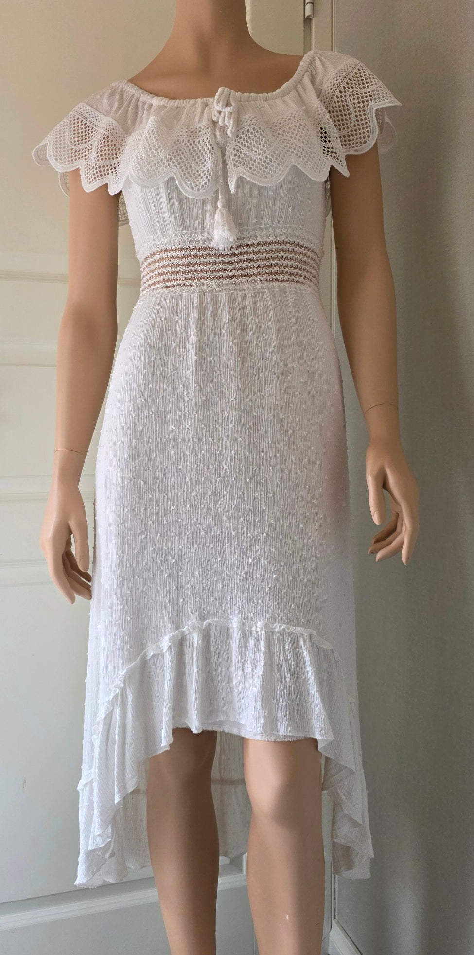 White summer dress from the 80s-90s, size 34-36-(38)