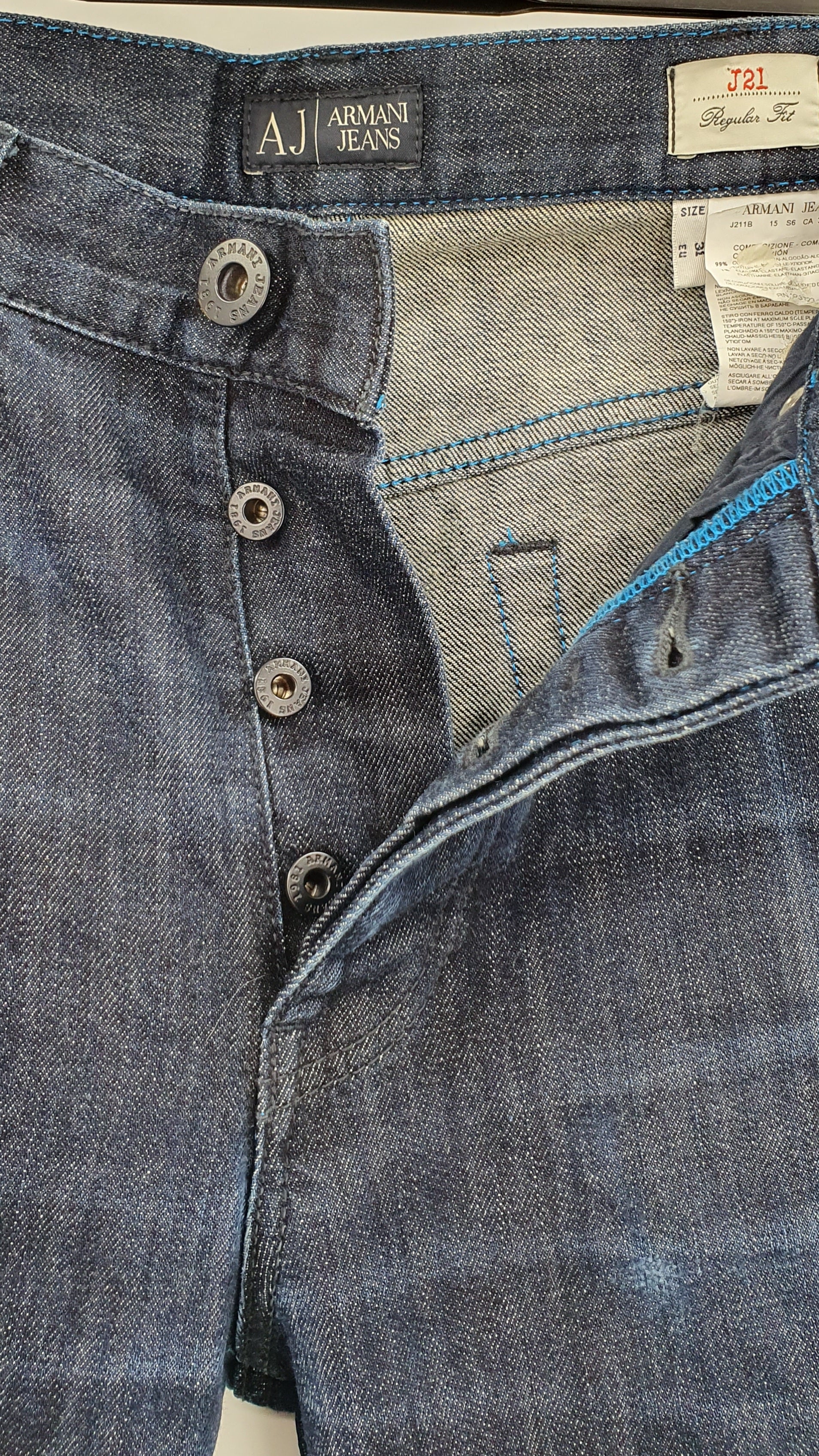 Armani Jeans, regular fit, men's jeans from the 2000s, size 31