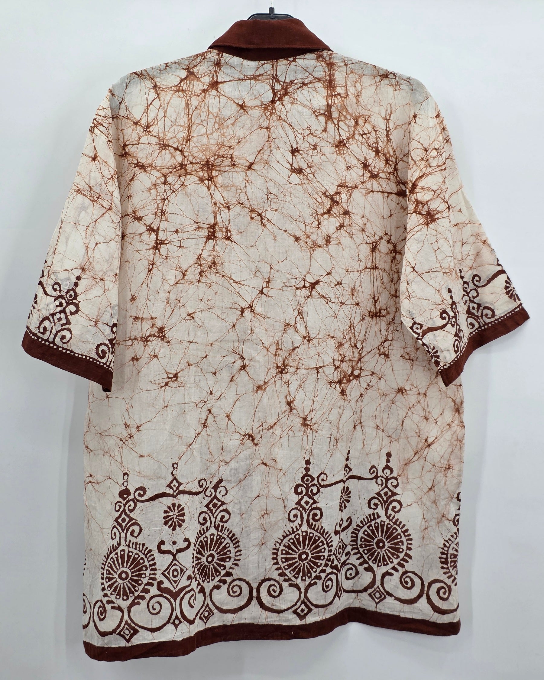ArtLanka, batik-dyed men's summer shirt, size M/L