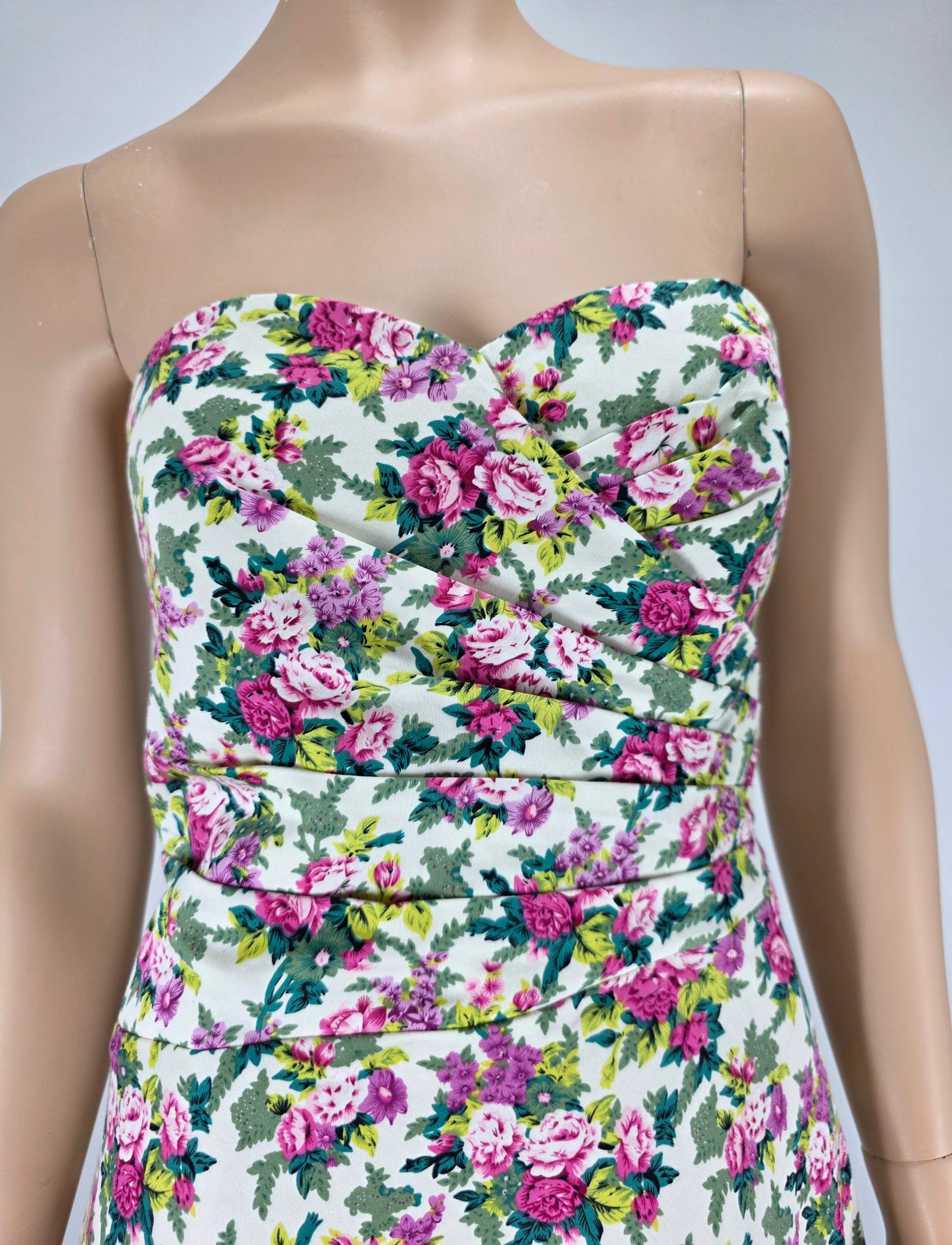 Ariella, sleeveless floral party dress from the 2000s, size 38