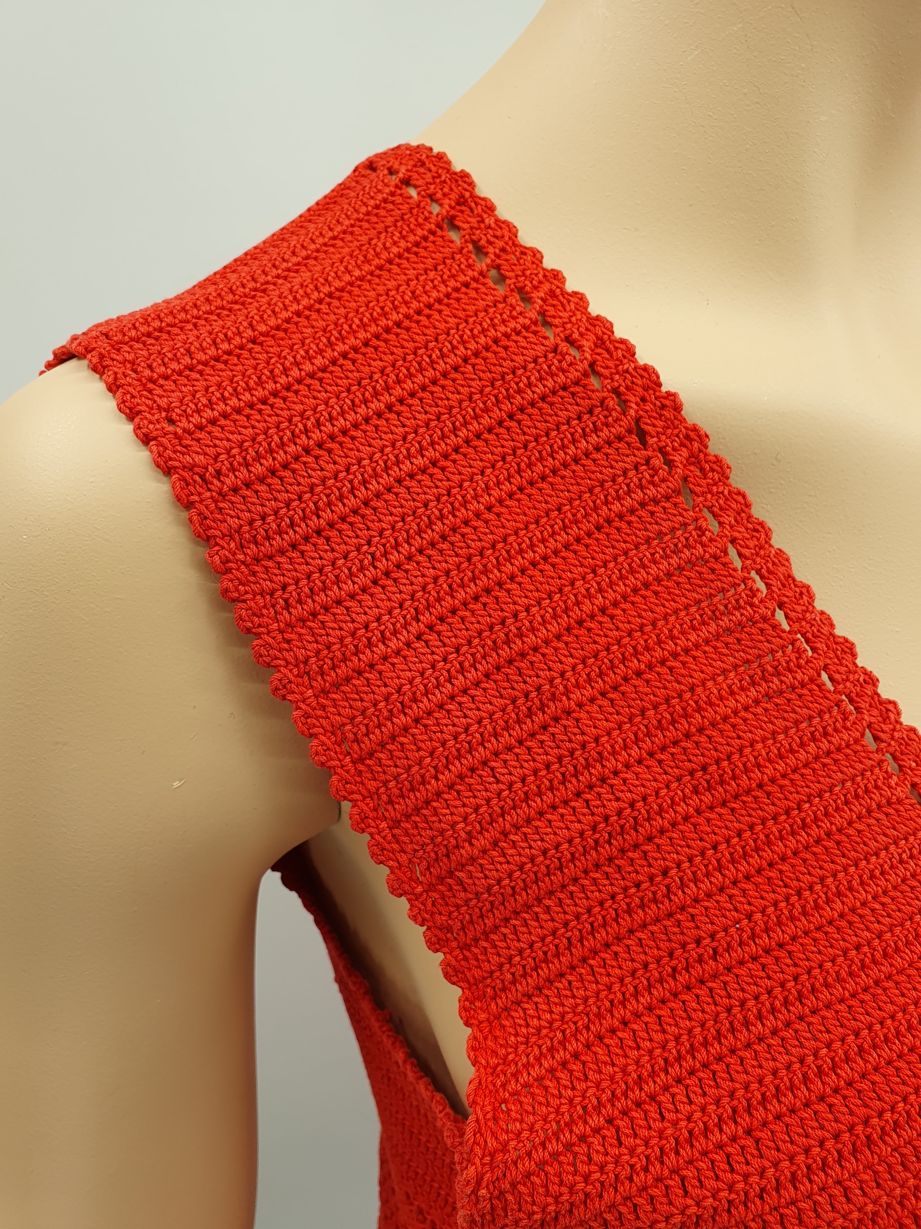 Crocheted red vest from the 70s, size 34-36