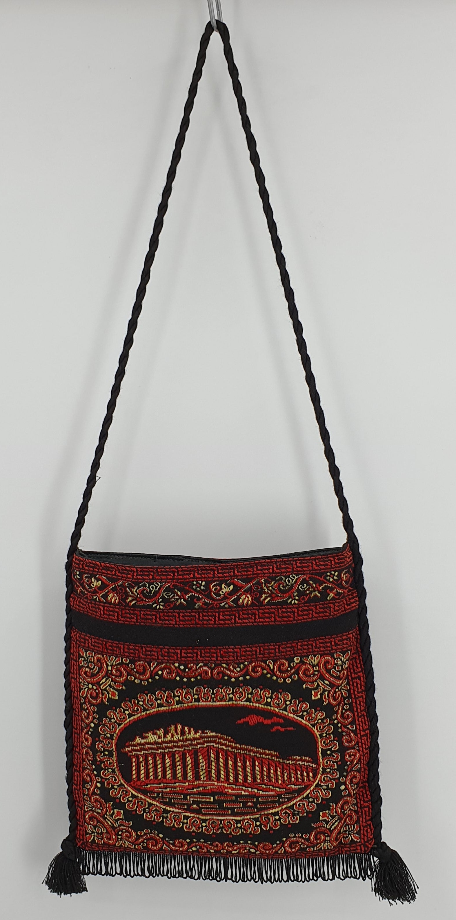 Hippie-style shoulder bag, embroidered image