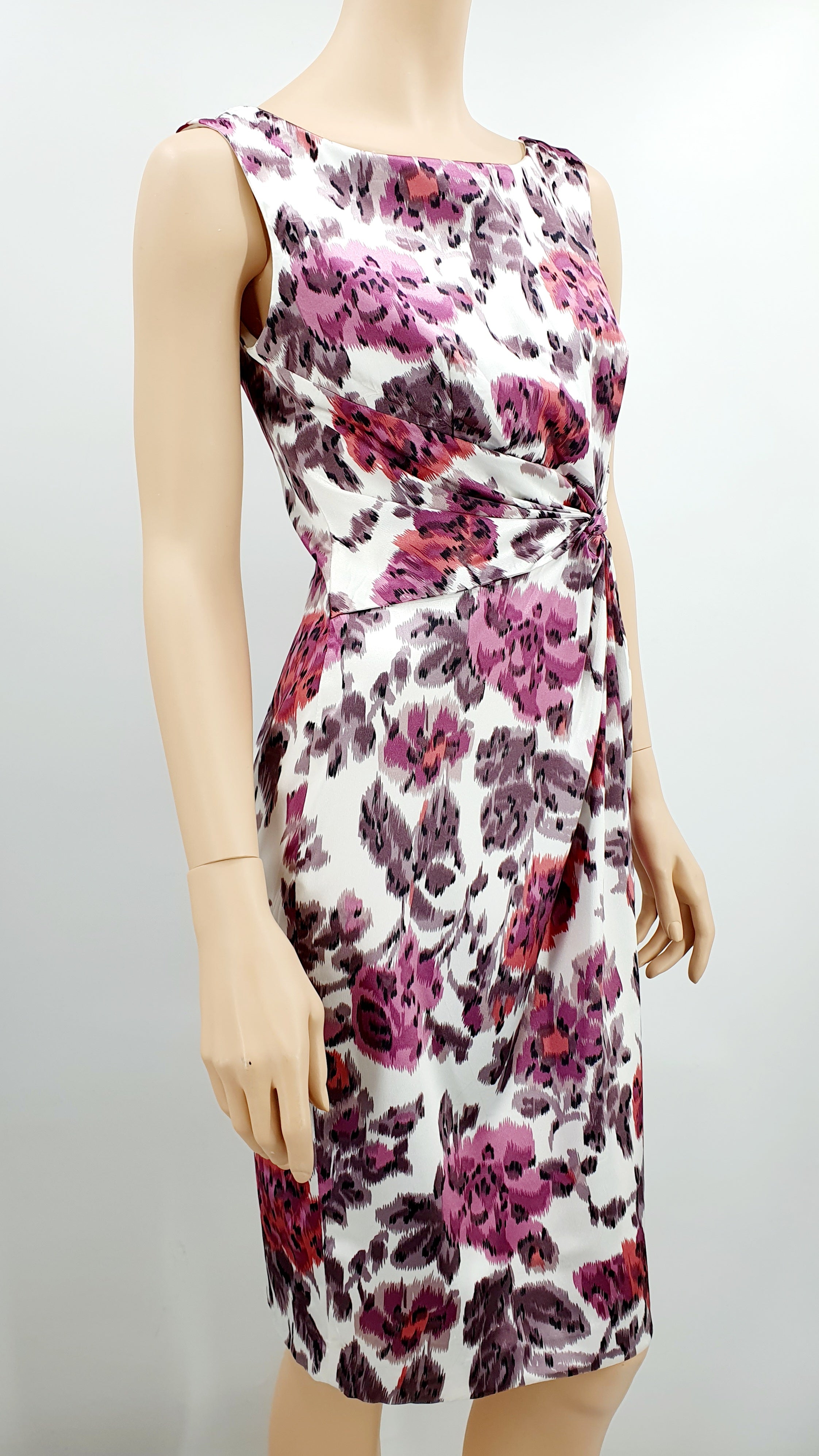 London times, secondhand party dress from the 2000s, satin, size 36