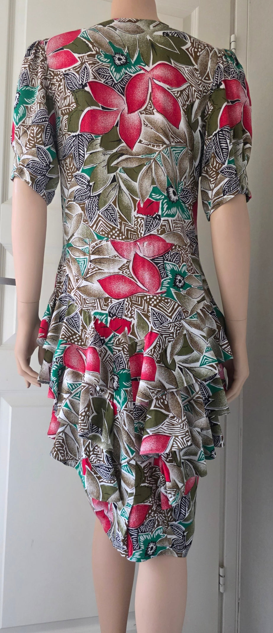 Savann, colorful viscose dress with dropped hem, from the 80s-90s, size 38