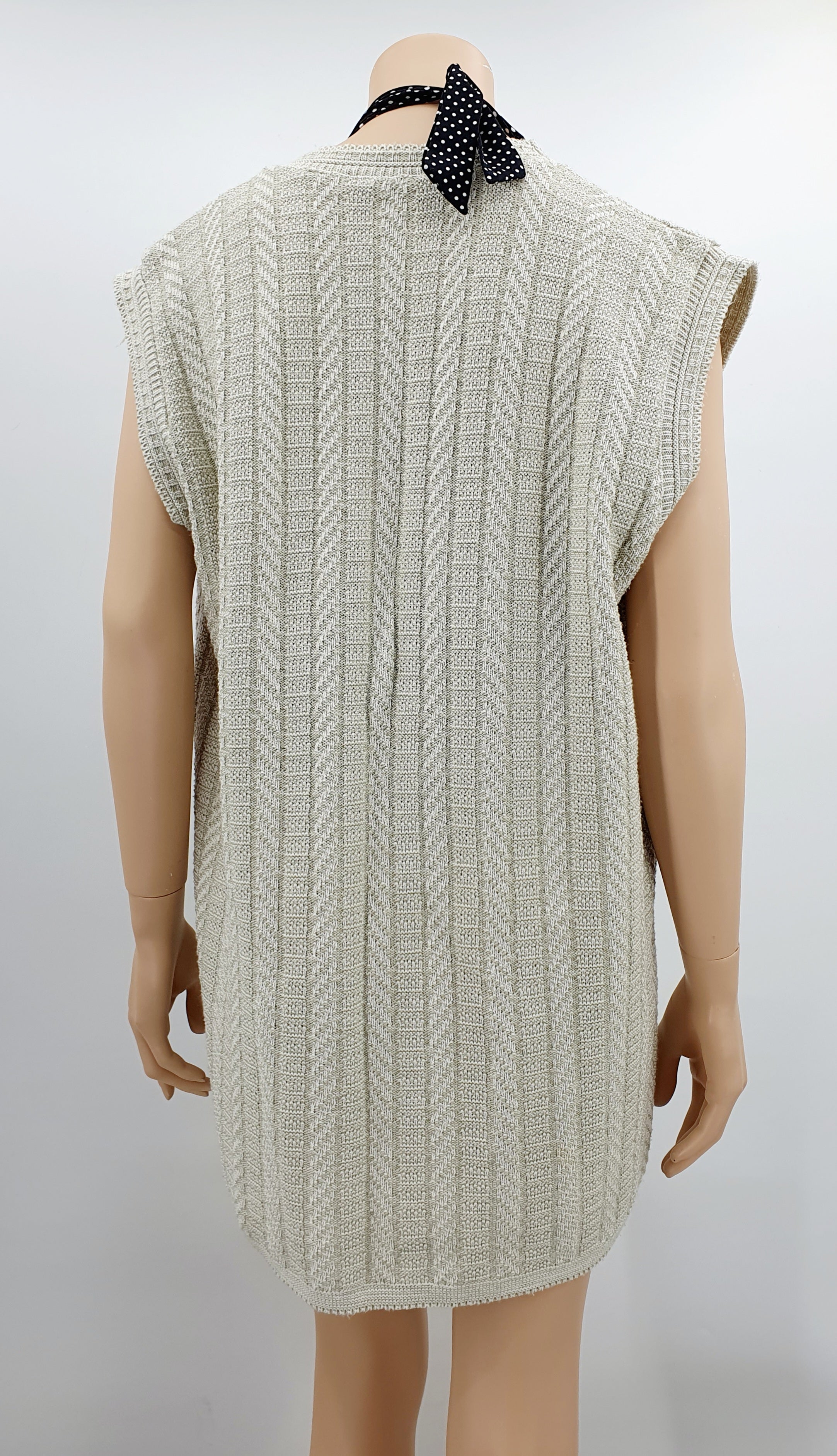 Light long knitted vest from the 90s, size 40-42-44
