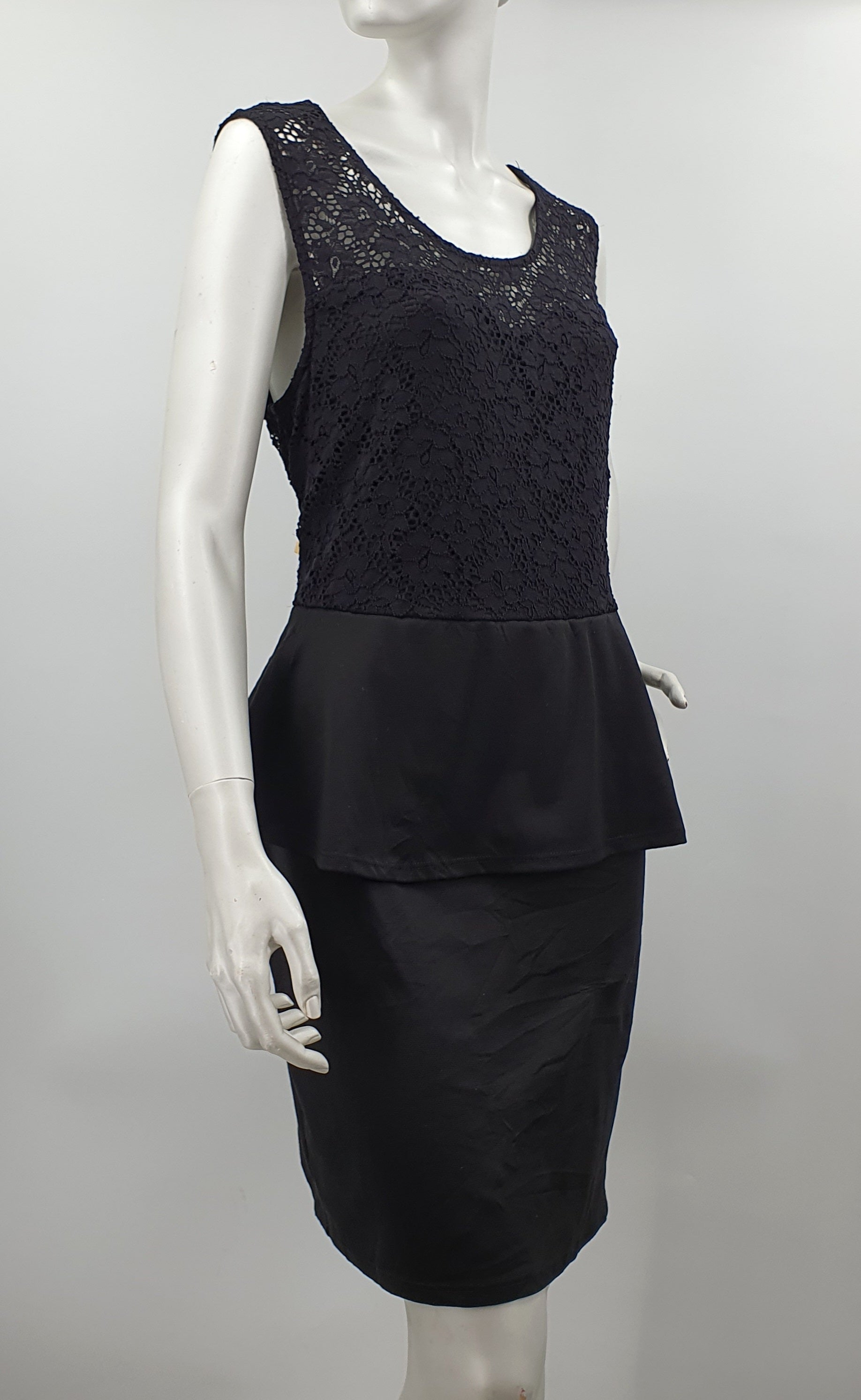 Deb, black party dress from the 90s, size 40-42