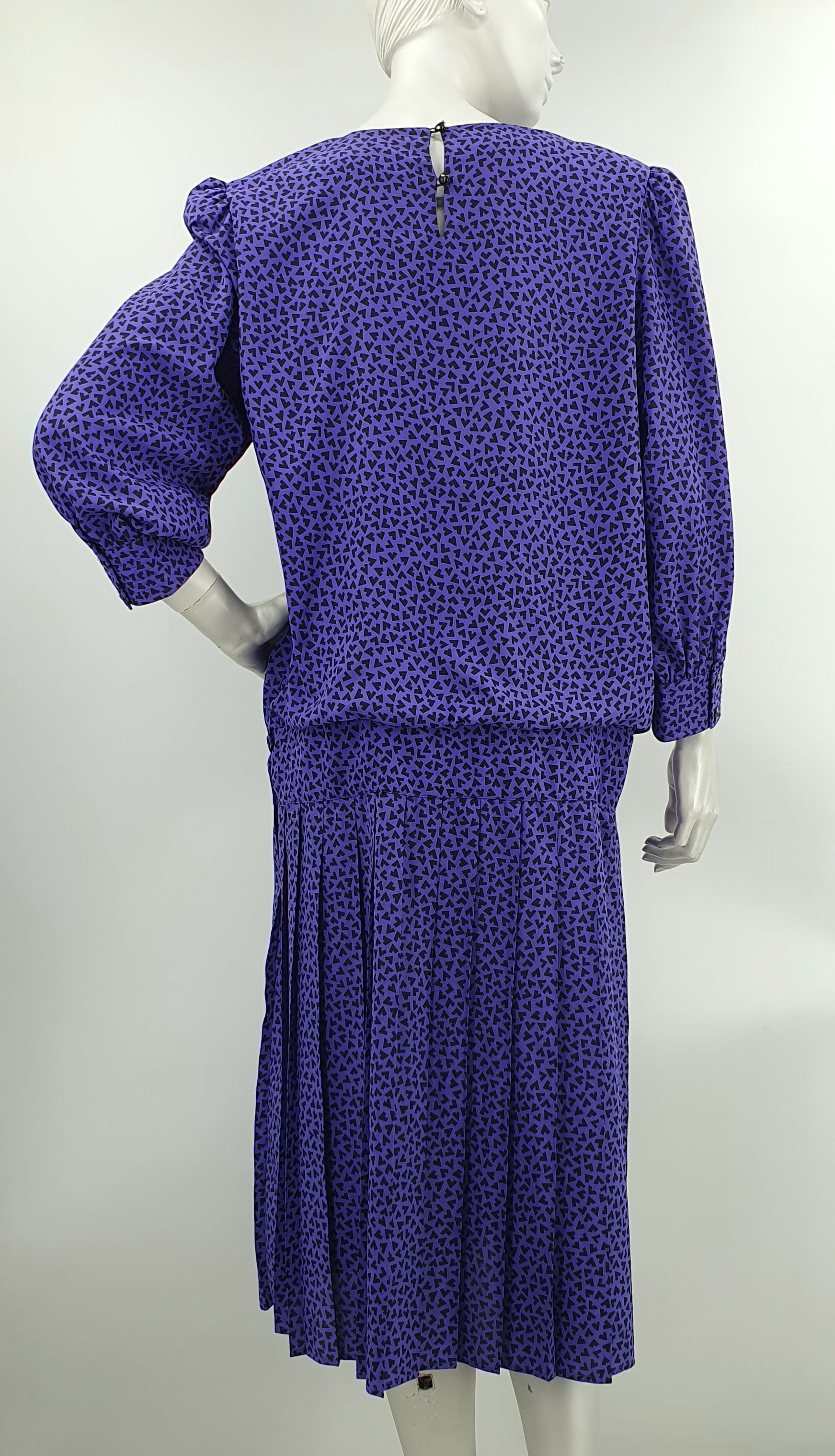 Maggy London, vintage dress with dropped hem, from the 80s, size 38-40