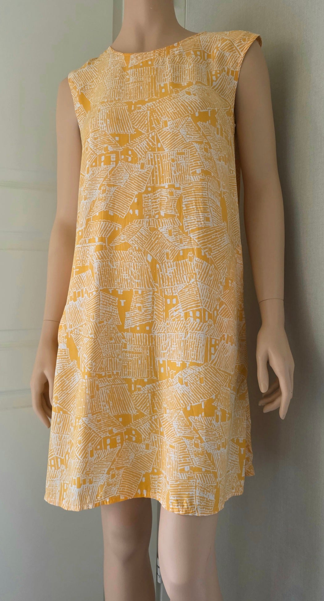 Globe Hope, yellow summer dress from the 2000s, size 38/40(M)