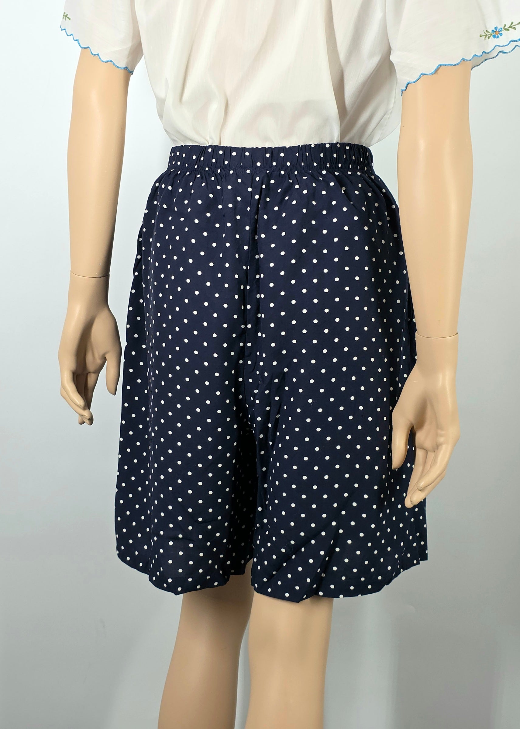Solitaire, tummansiniset viskoosishortsit 90-luvulta, vy 68-90cm, koko 36-38-40