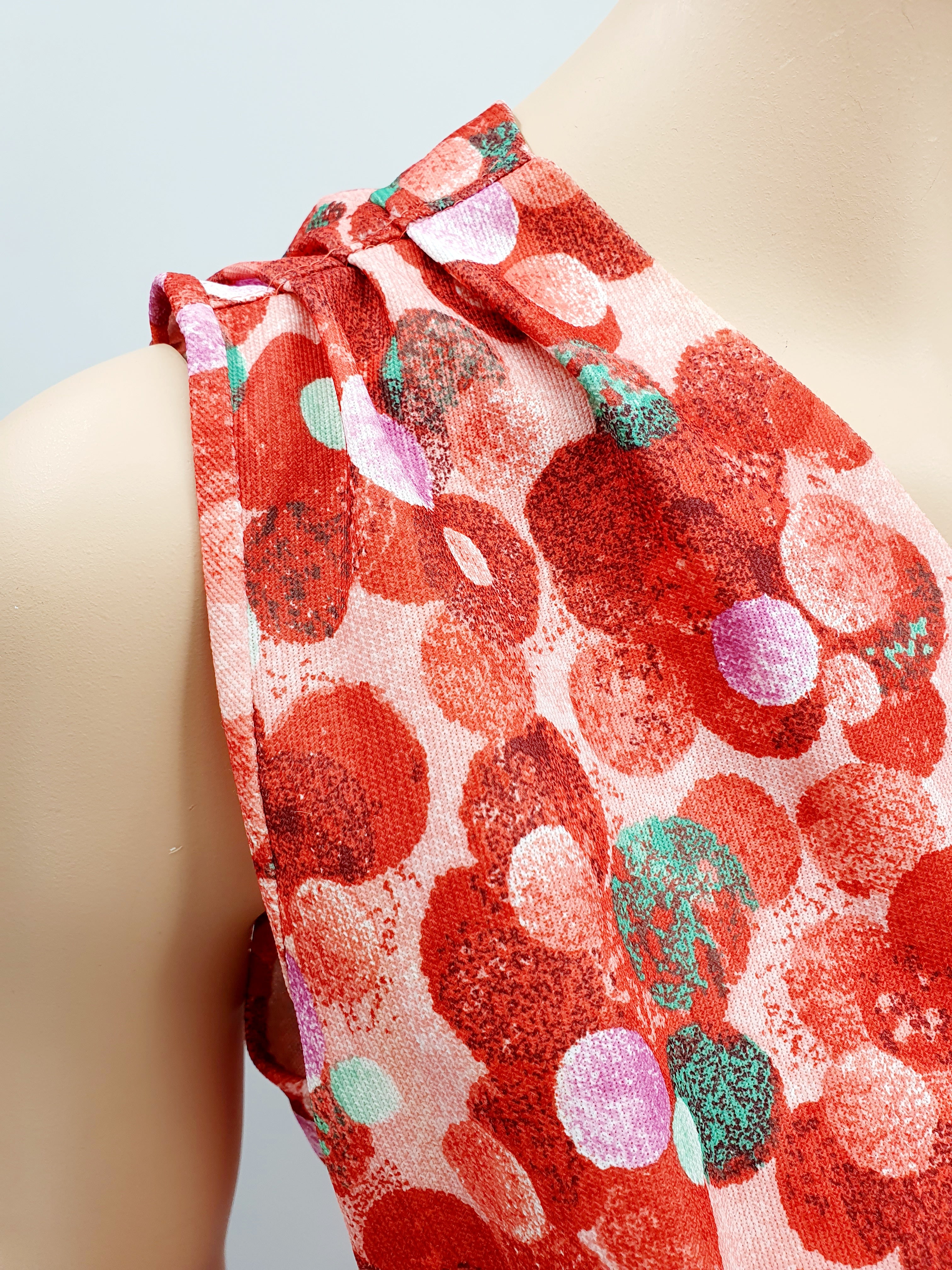 Sleeveless retro dress from the 70s, size 40