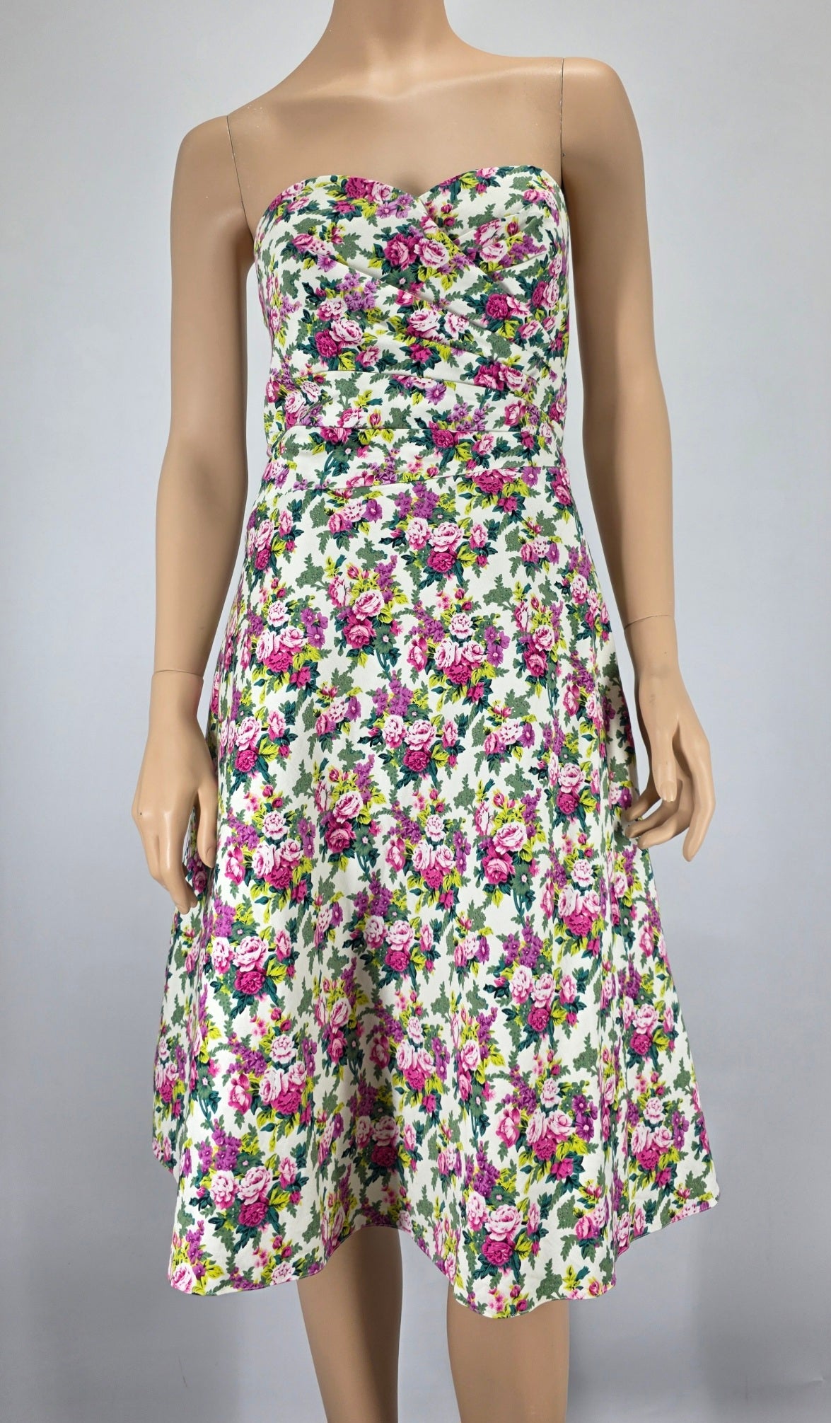 Ariella, sleeveless floral party dress from the 2000s, size 38