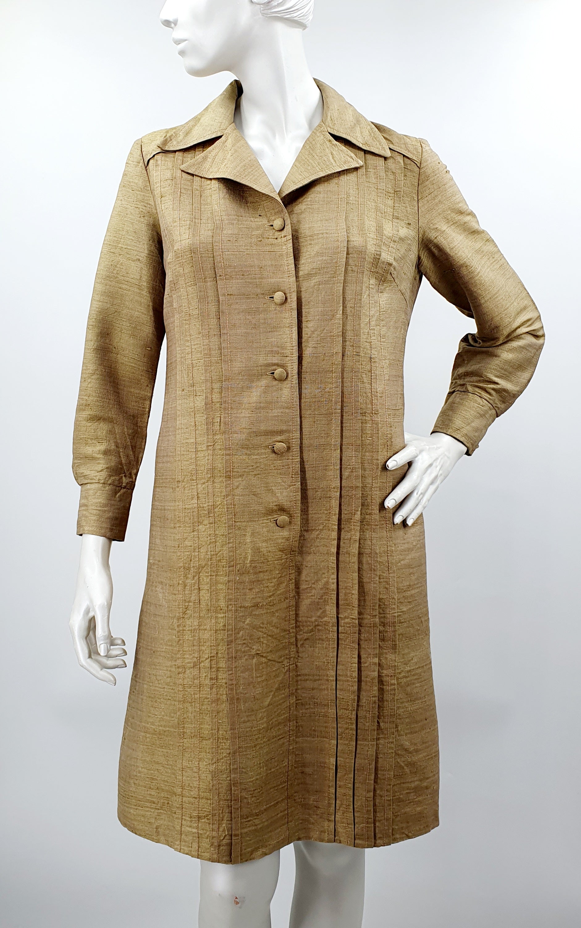 Raw silk dress from the 60s-70s, color golden sand, size 38/40