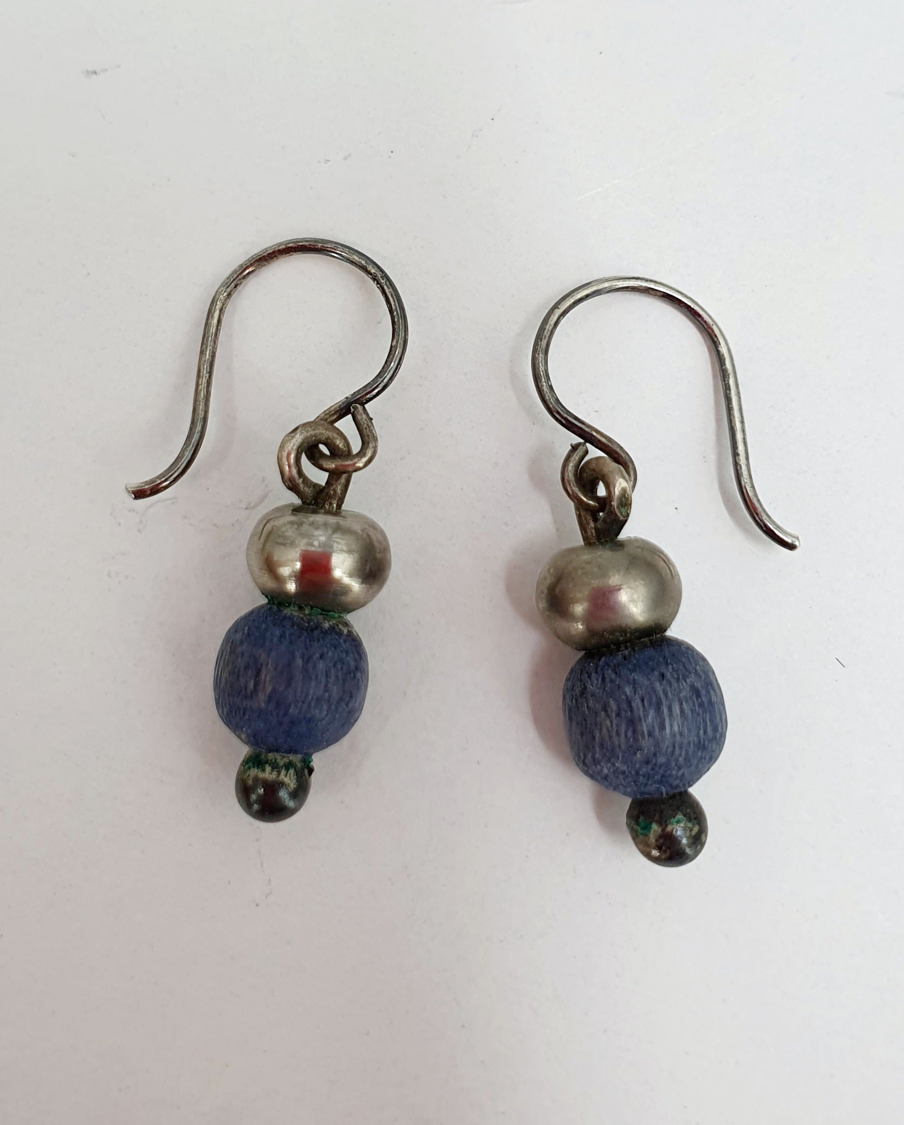 Aarikka, Teatteri-earrings from the 80s