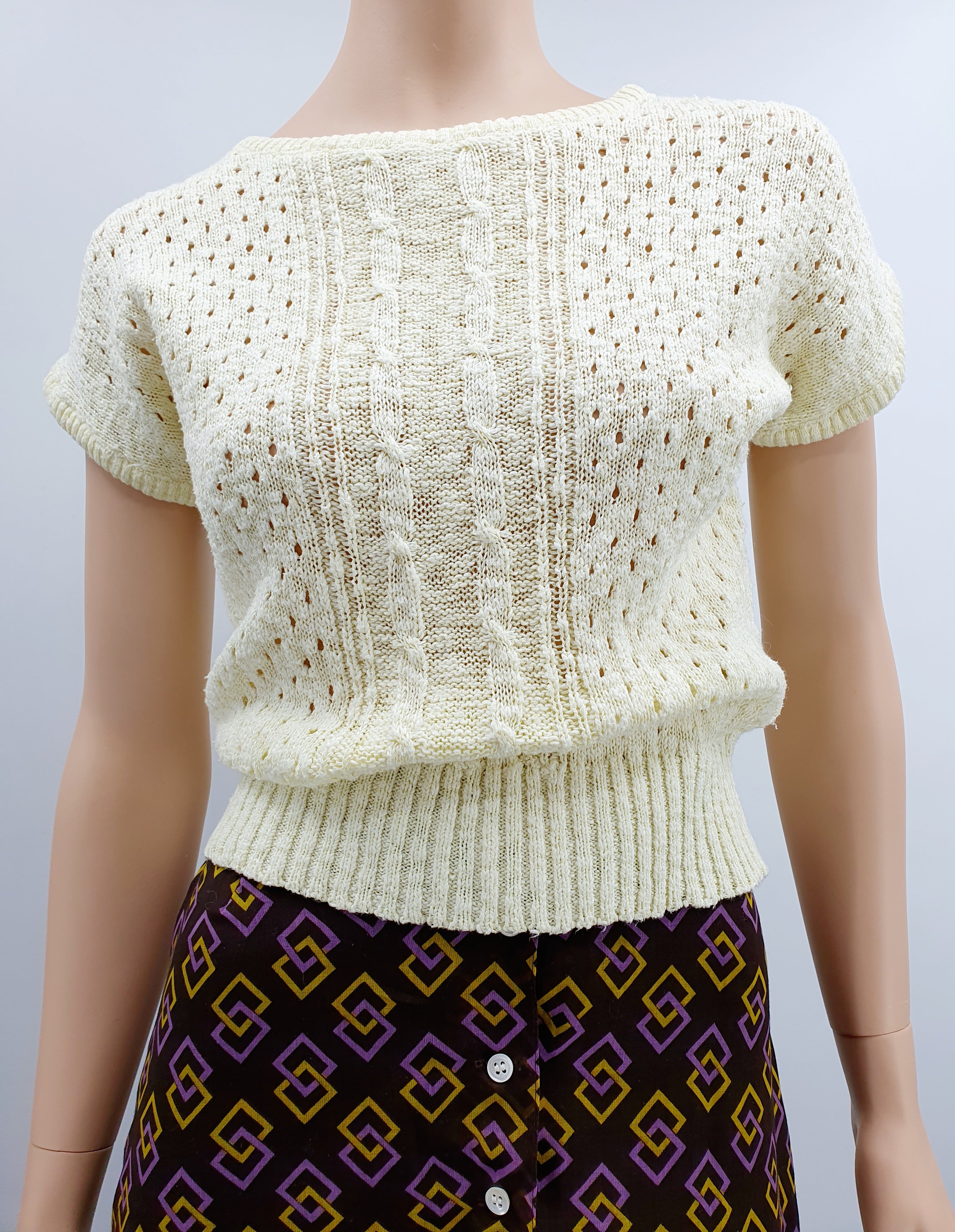 M&M, short-sleeved sweater from the 80s, color light yellow, size 36