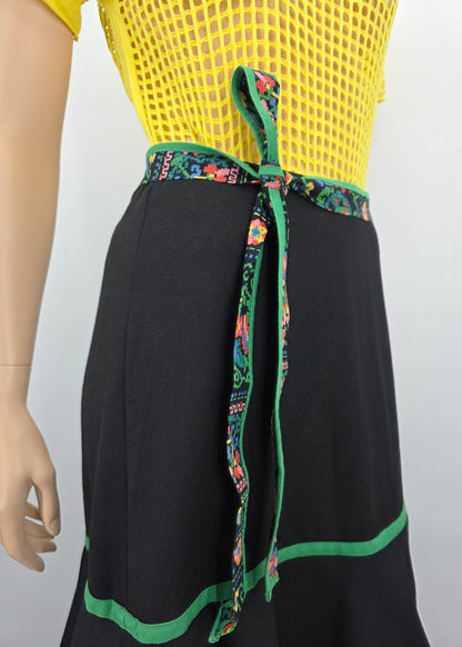 Black maxi skirt with colorful details, from the 70s, waist 74cm, size 36-38