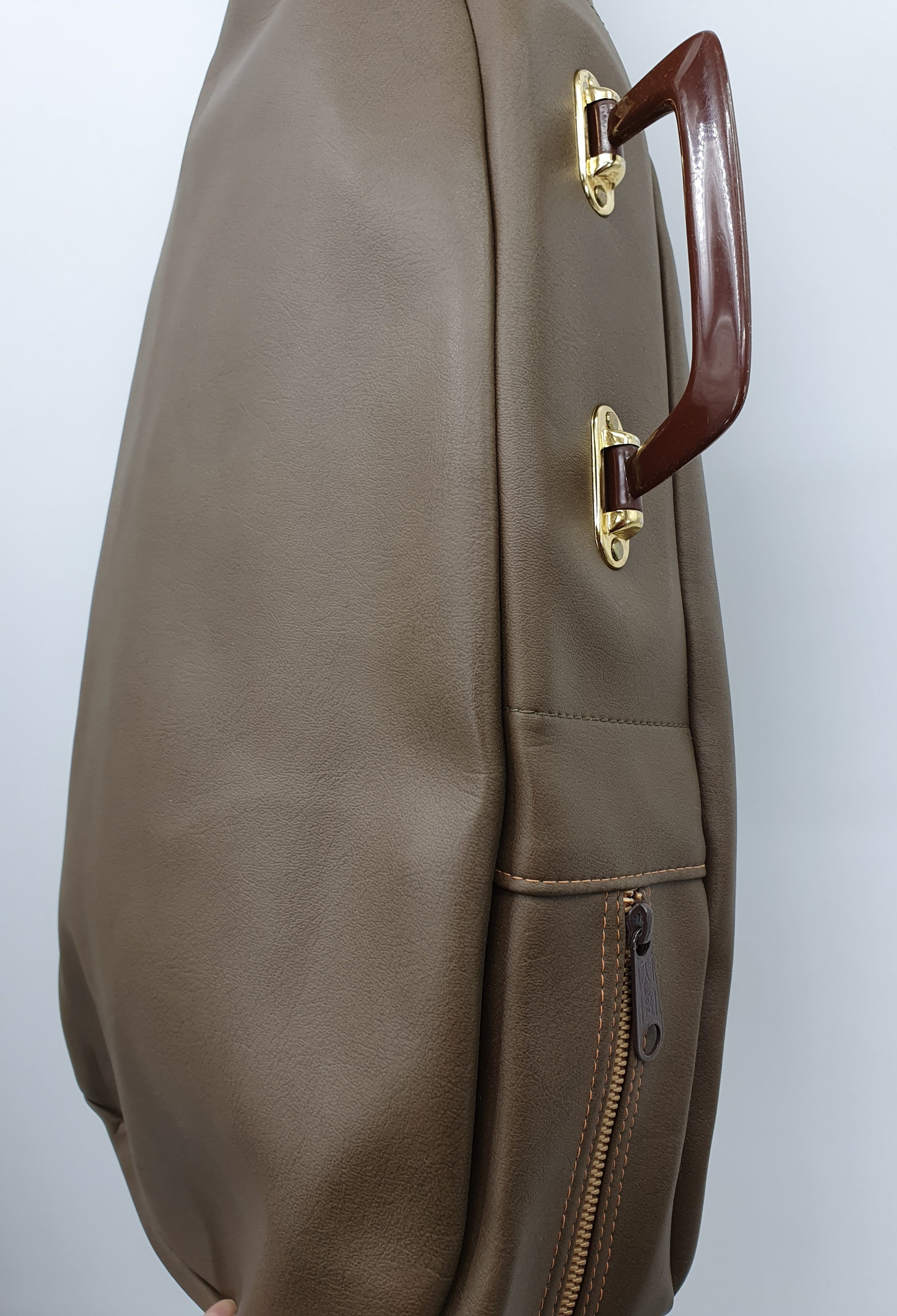 Vintage kitaralaukku Väri ruskea Kuva sivusta