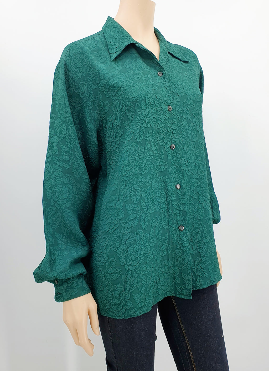 Metsänvihreä silkkipaita 90-luku, kuva sivulta