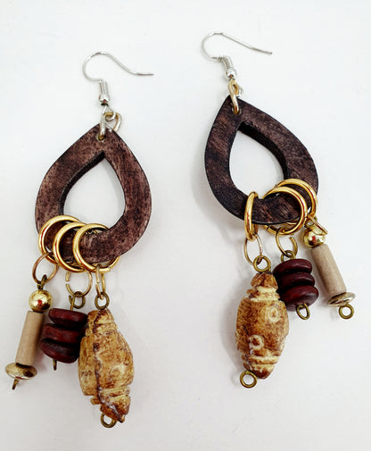 Boho style earrings, color brown/light