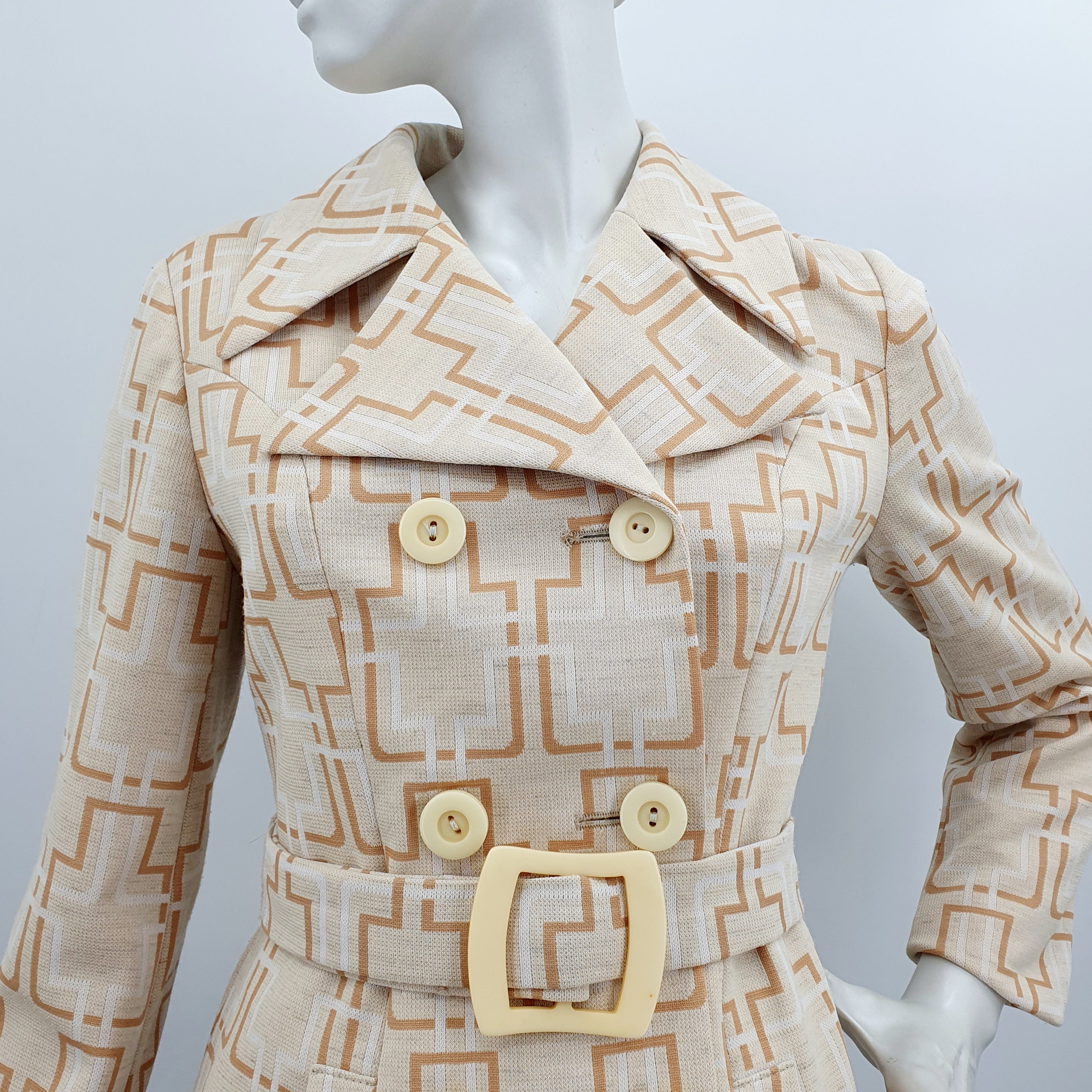 Master, women's beige trench coat from the 60s, size 34-36