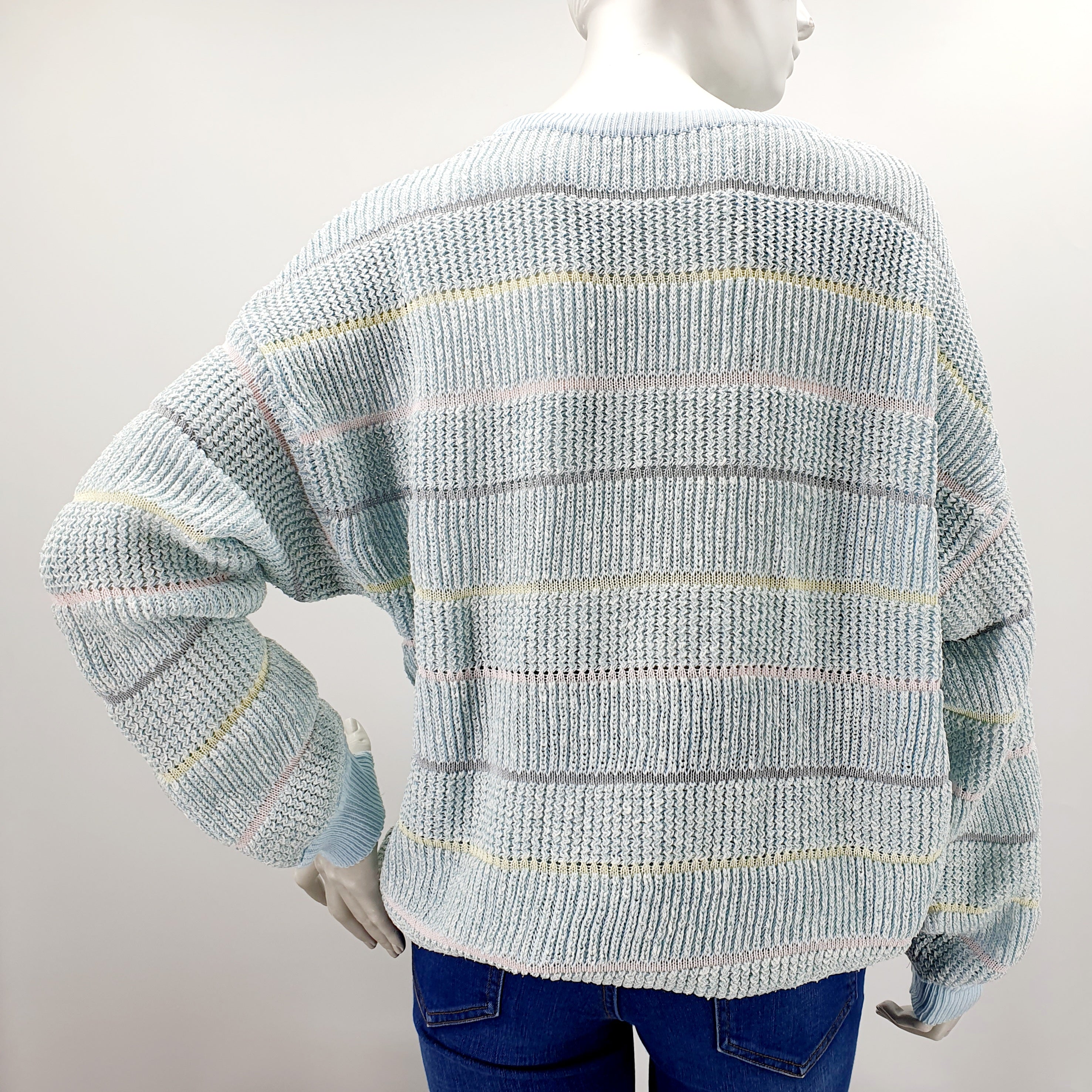 Light blue sweater from the 80s, size 40-42