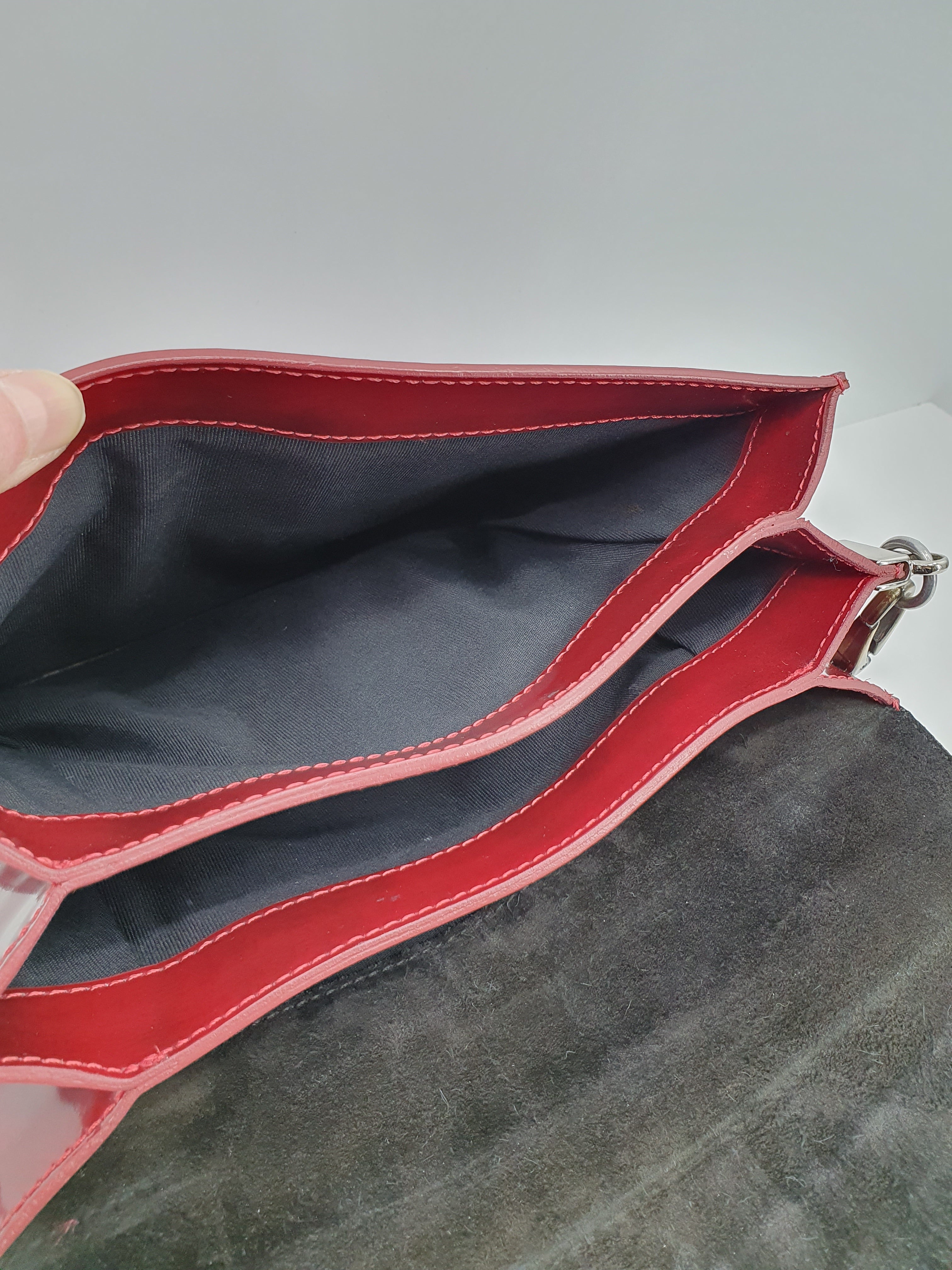 Tosca Blu, punainen vintage kiiltonahkalaukku, aitoa nahkaa