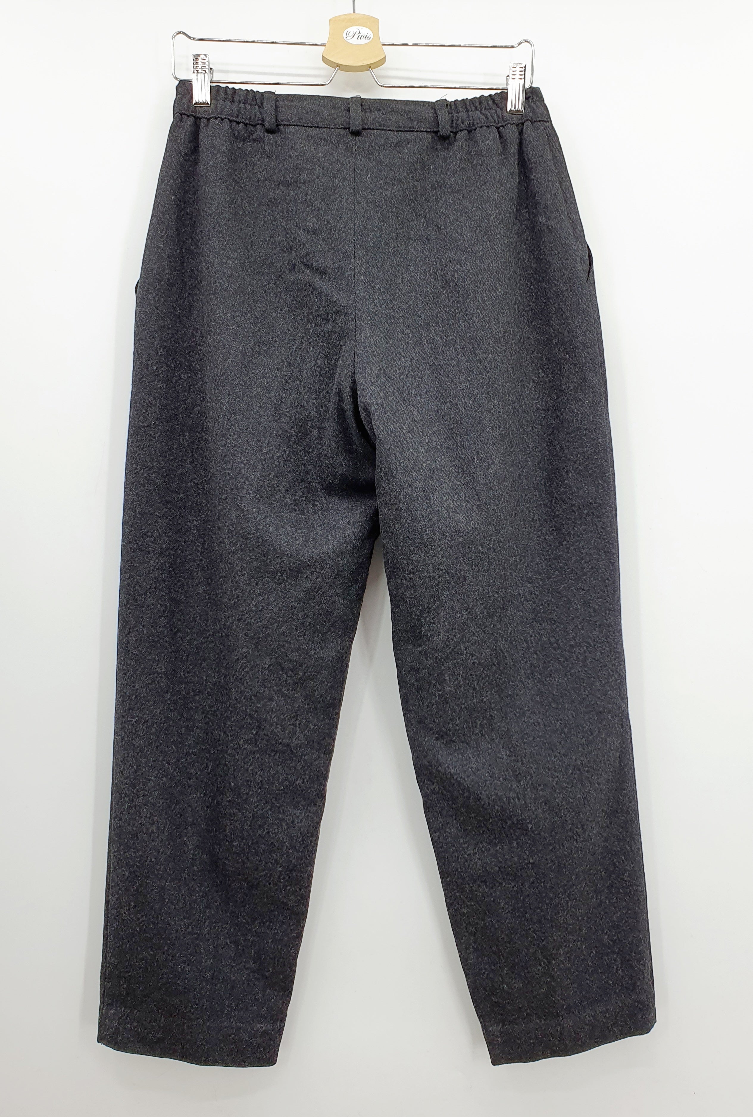 Naisten villasekoitehousut 90-luvulta, väri mustanharmaa, kuva takaa