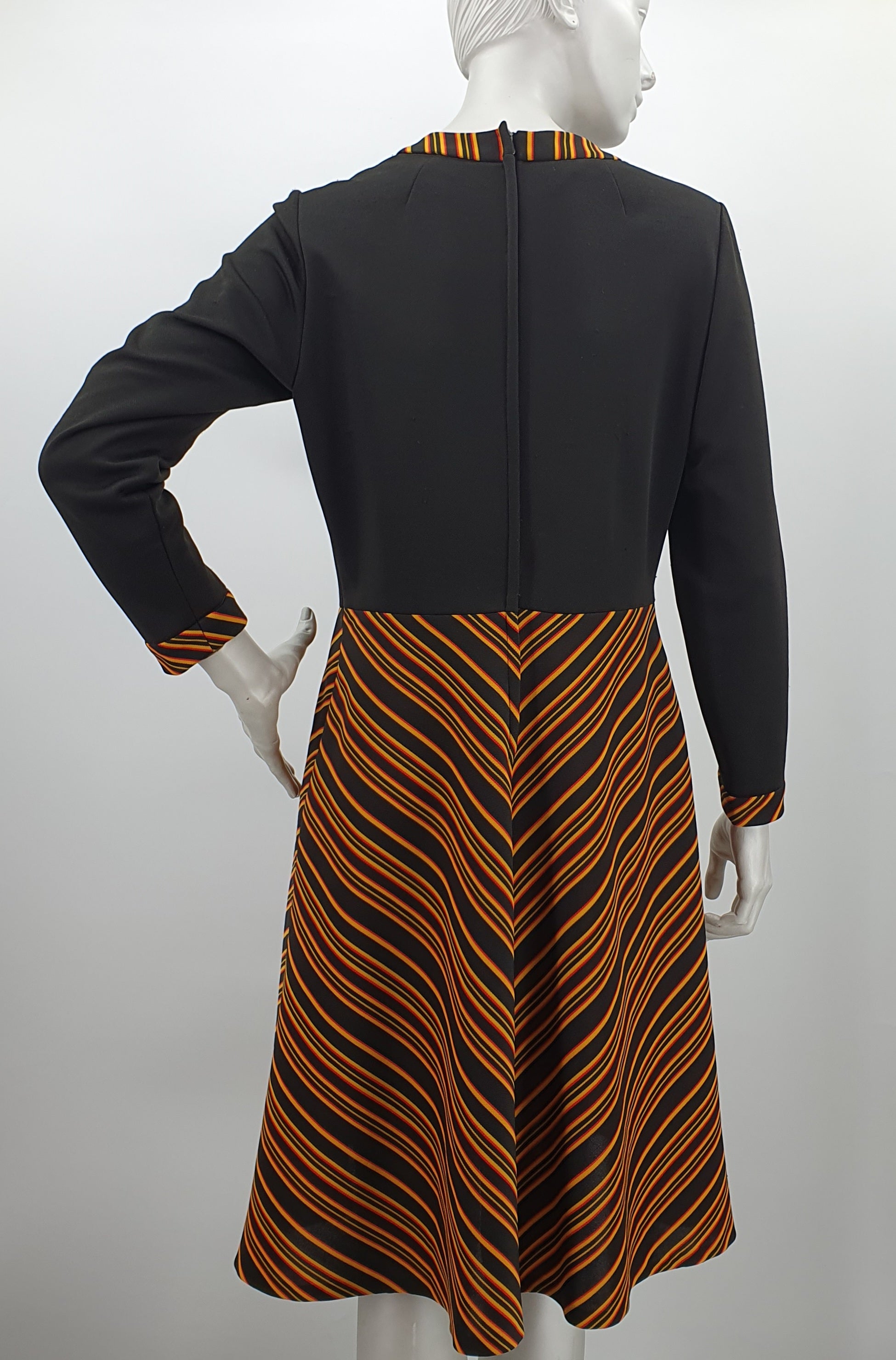 Anne, long-sleeve diagonal stripe hem dress from the 70s, size 38