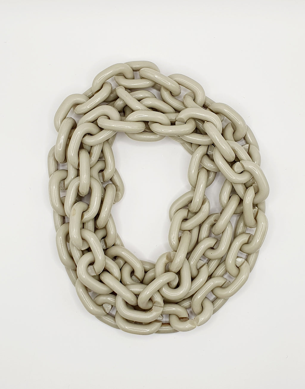 Chain-style necklace, gray/beige