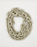 Ketjutyylinen kaulakoru, harmaa/beige