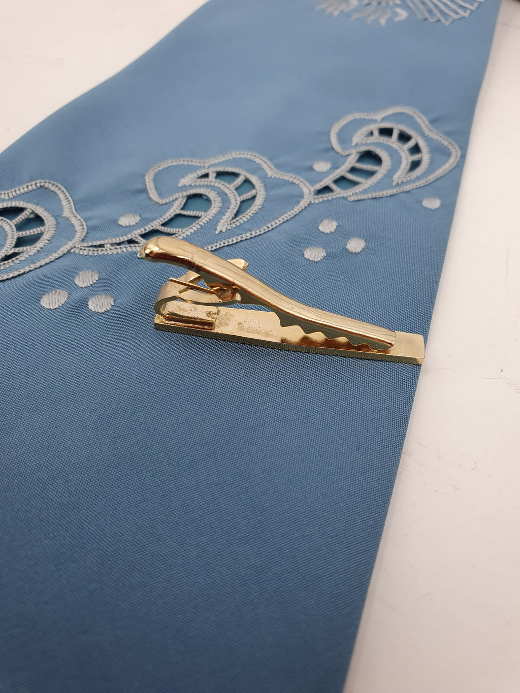 Vintage tie clip, gold-colored, diagonal engravings