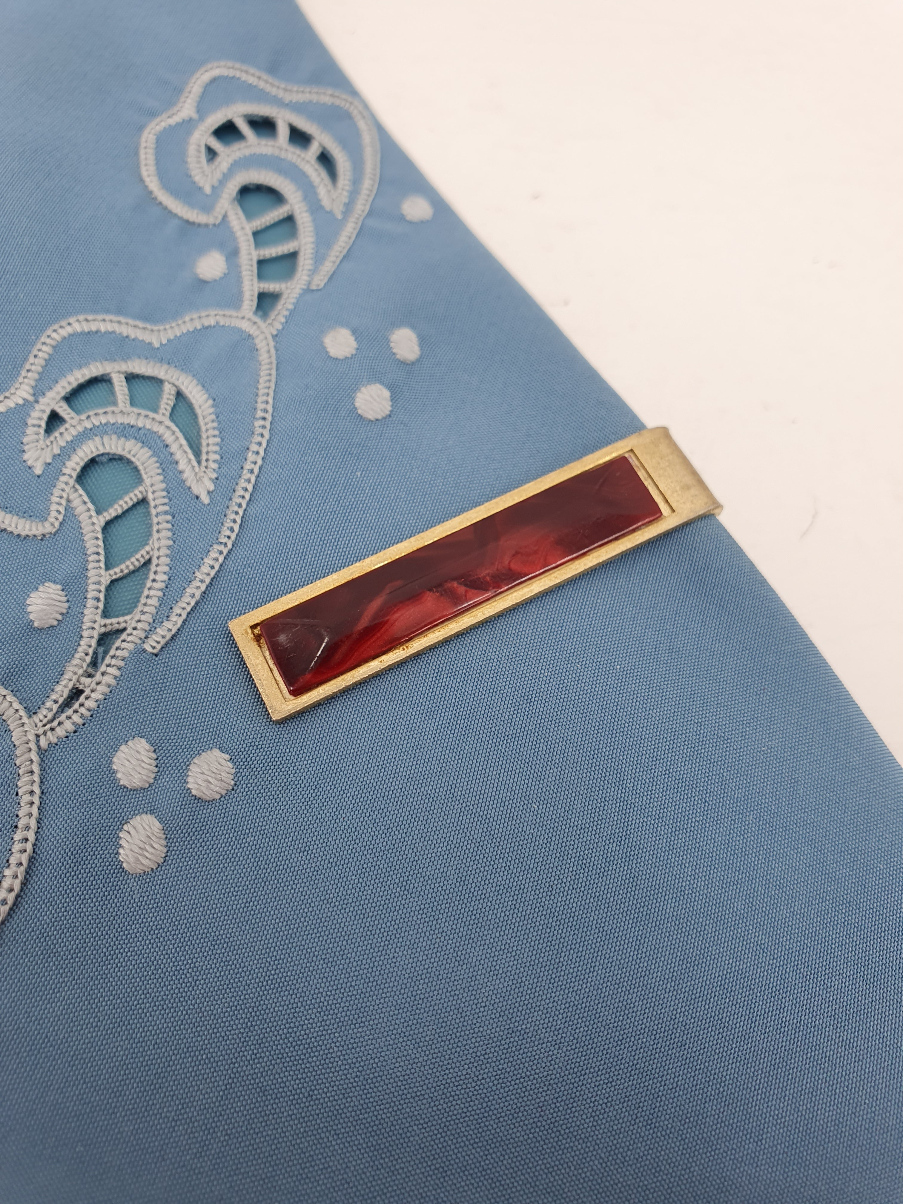 Vintage tie clip from the 50s-60s, reddish brown