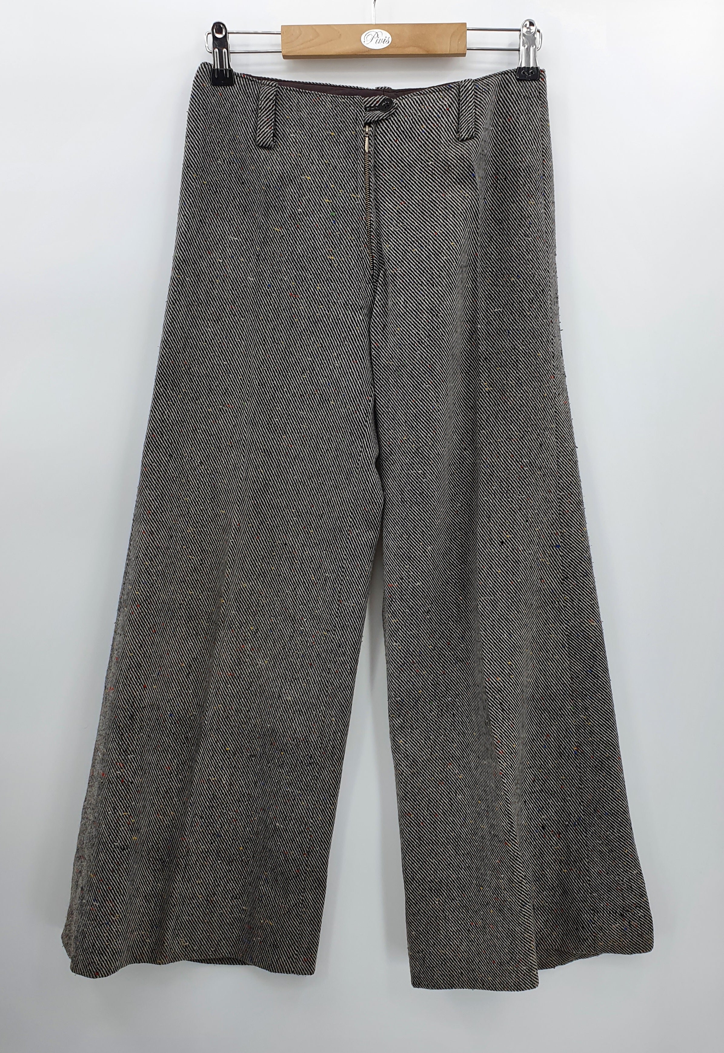 Flared wool trousers from the 70s, waist 68cm, size 34