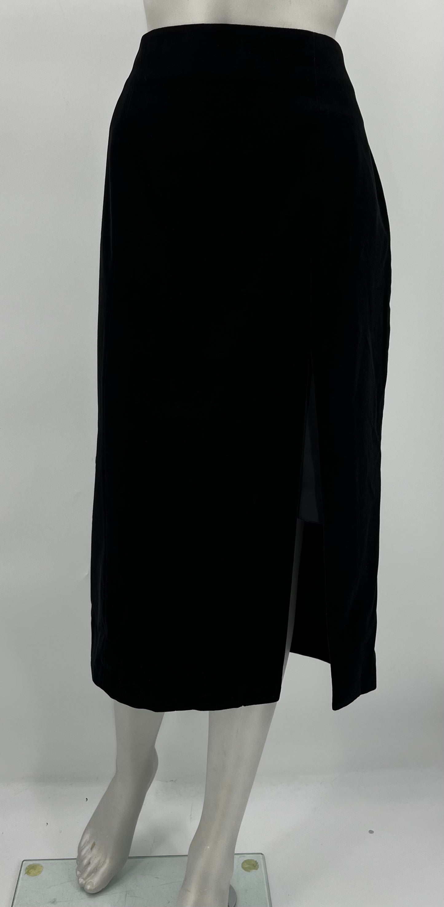 Carré, musta samettihame, 90-luku, vyöt.ymp. 82cm, kokoarvio 42