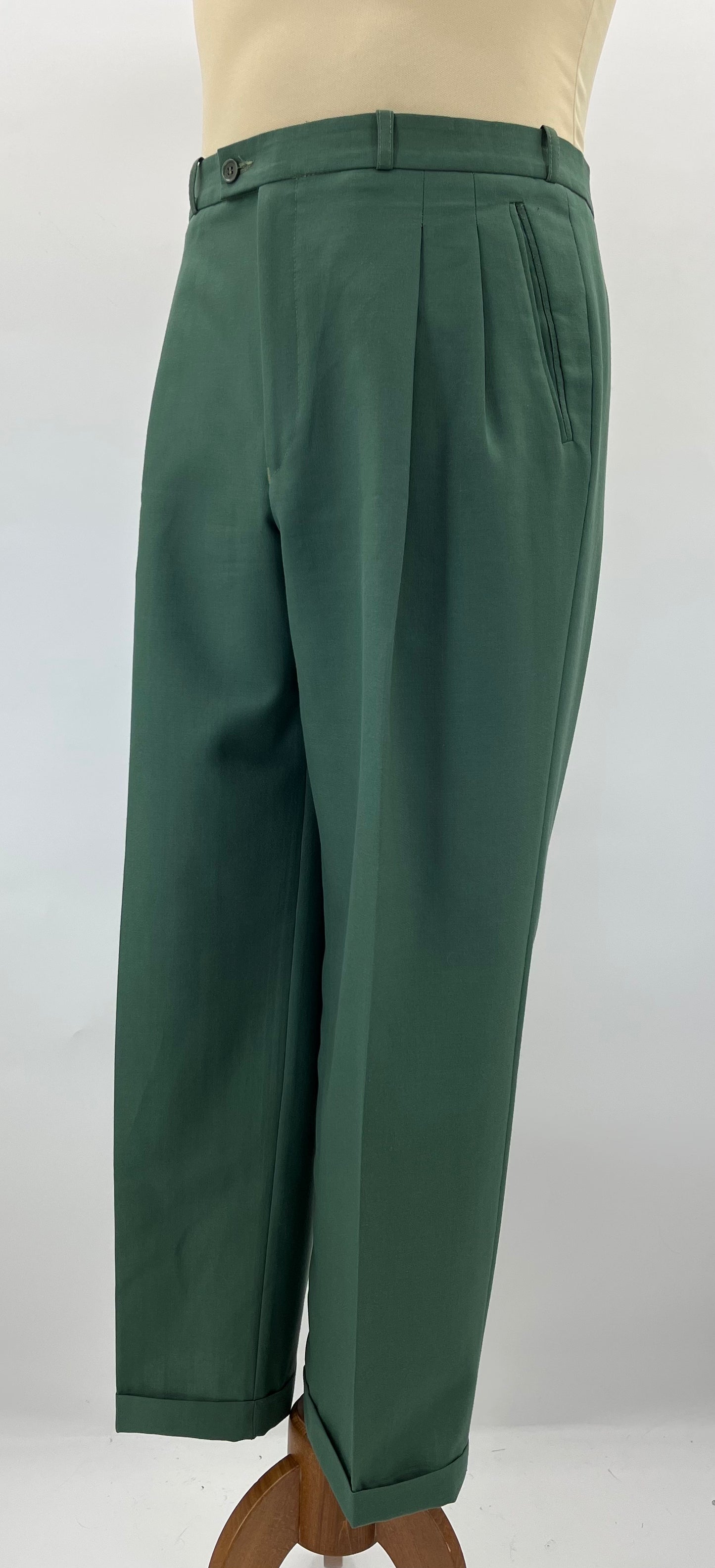 Daxon, vihreät miesten housut, 70-luku, vyöt.ymp. 96cm