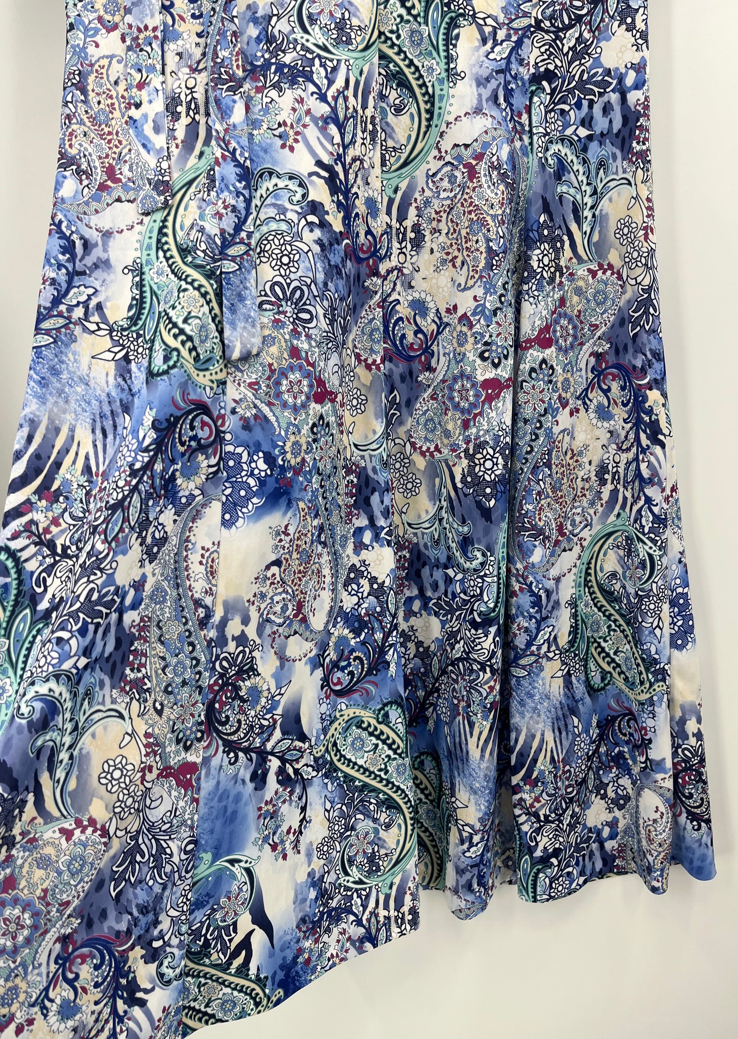 Åshild, paisleykuvioinen mekko ja vyö, 90-luku, koko 38-40