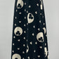 Mustavalkoinen A-linjainen hame, apilakuvio, vyöt.ymp. 66cm, kokoarvio 34-36